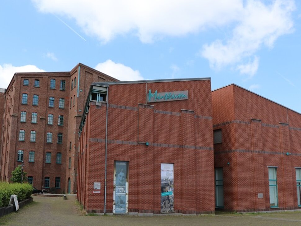 Das Kultur- und Stadthistorische Museum Duisburg am Innenhafen.