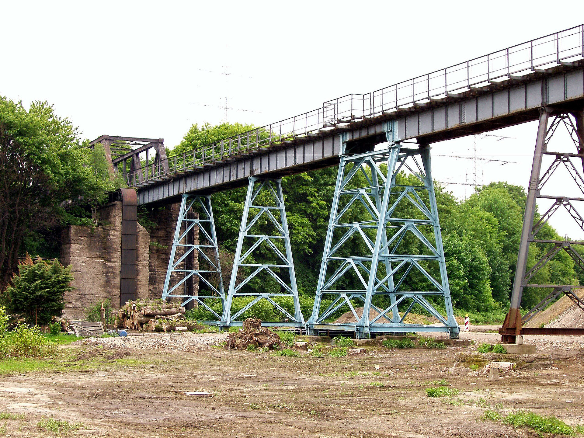 Erzbahnbrücke 9.