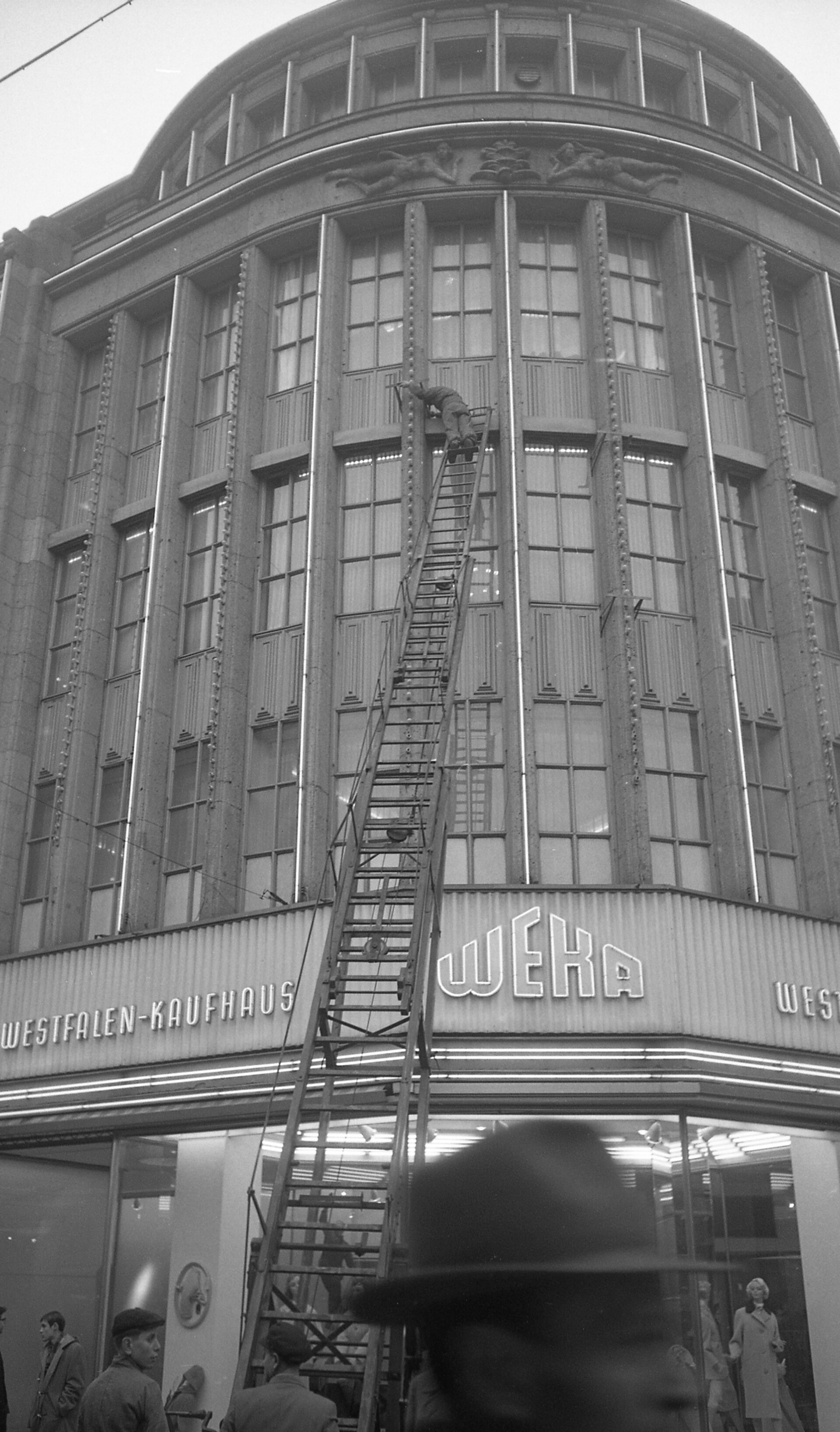 Bahnhofstraße, Westfalen-Kaufhaus (WeKa), 1959.