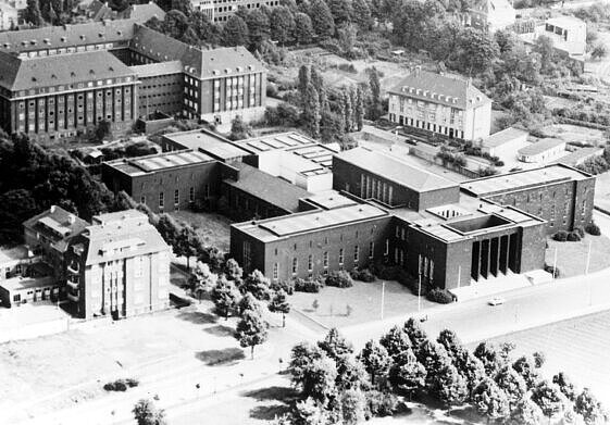 Luftbild des Deutschen Bergbau-Museums von 1970.