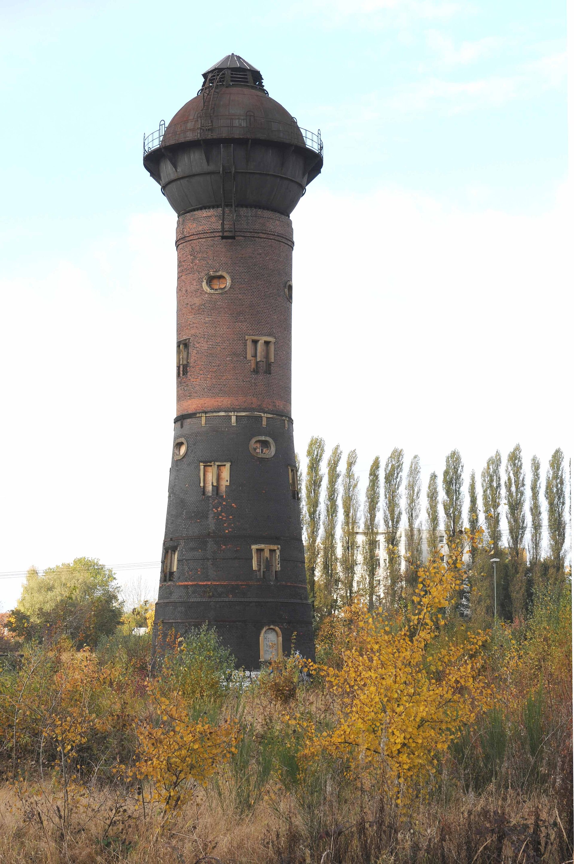 Wasserturm am Rangierbahnhof Duisburg.