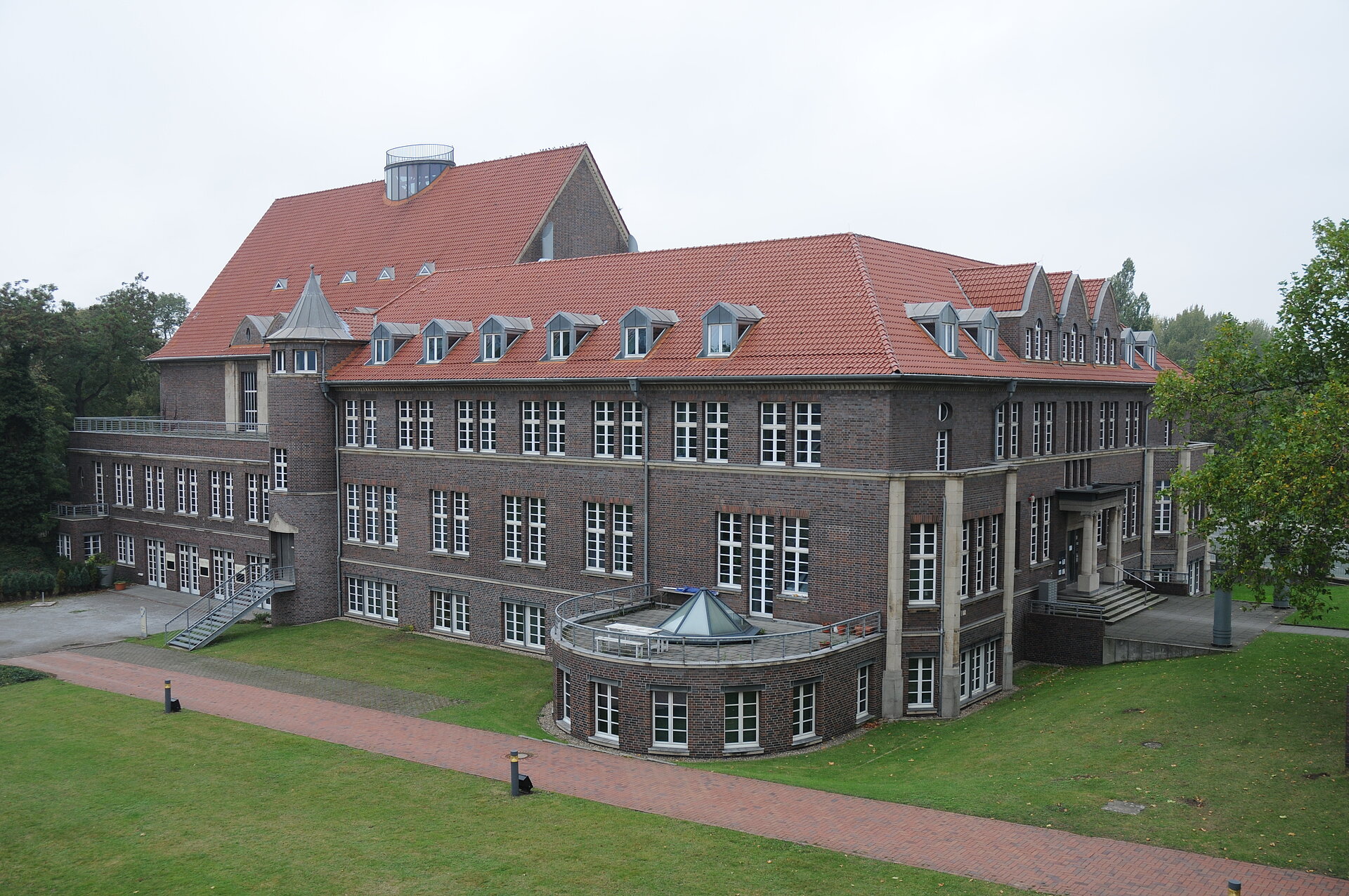 Werksgasthaus für die Gutehoffnungshütte in Oberhausen.