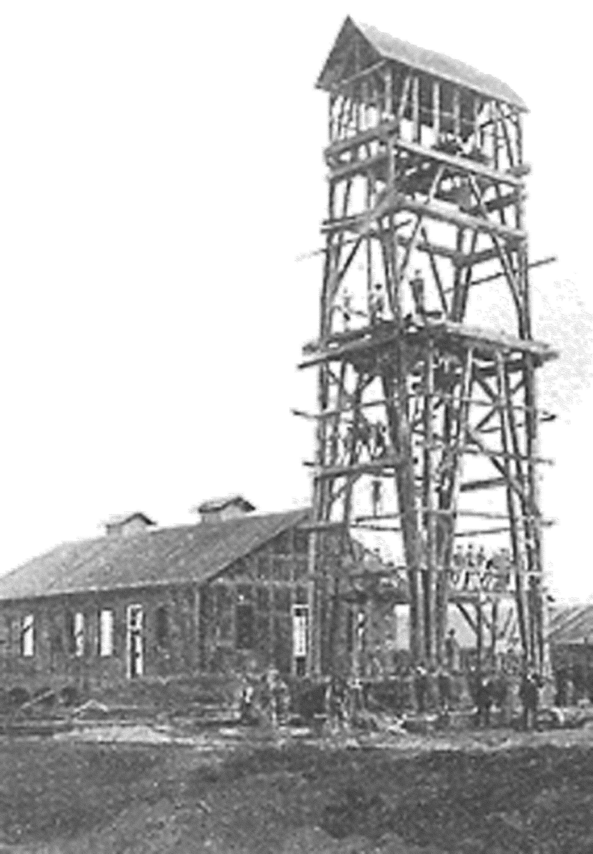 Historisches Foto vom Fördergerüst der Schachtanlage Maximilian.