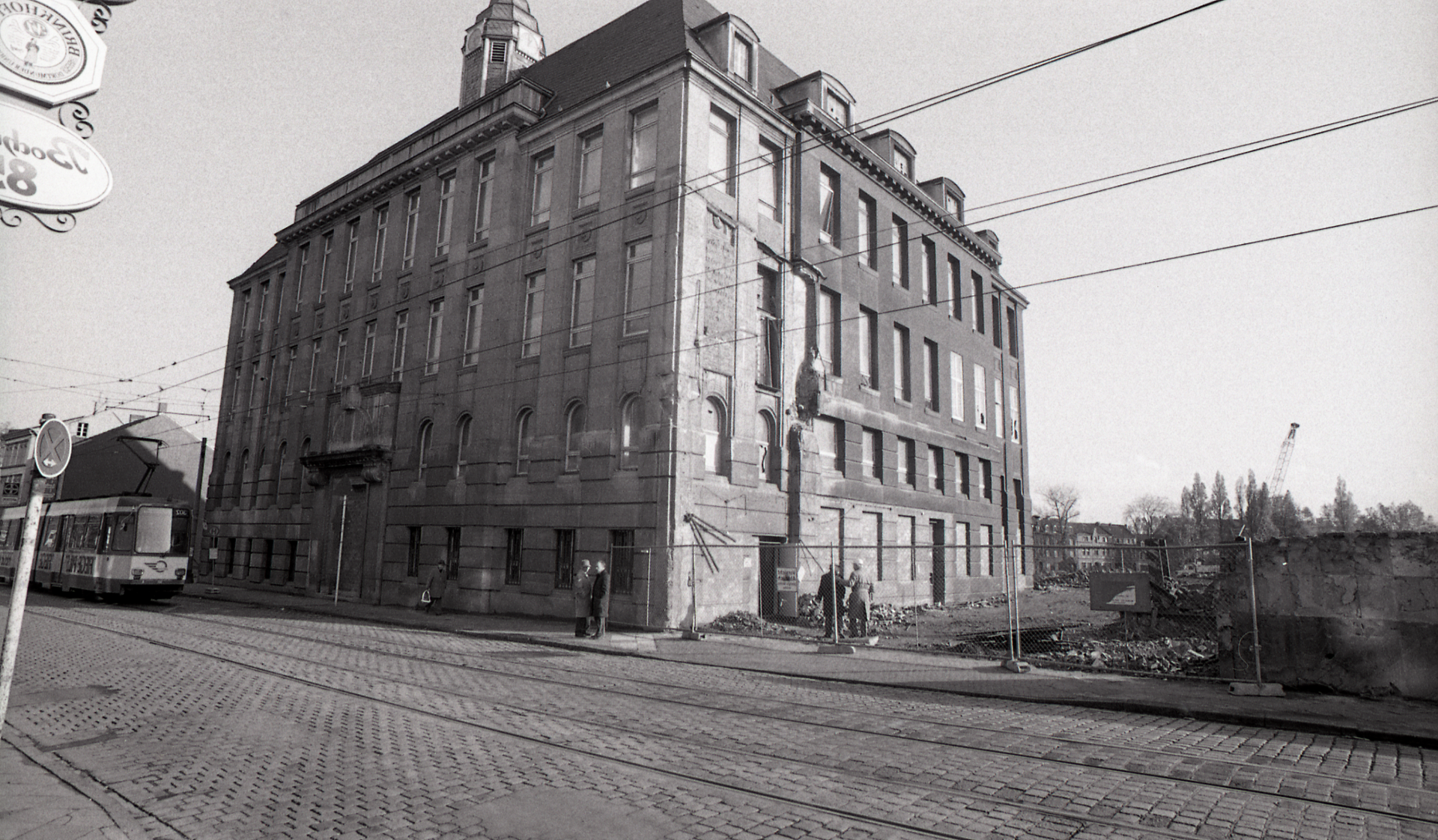 Ehemaliges Verwaltungsgebäude Gussstahlwerk, Gelsenkirchen, 1985.