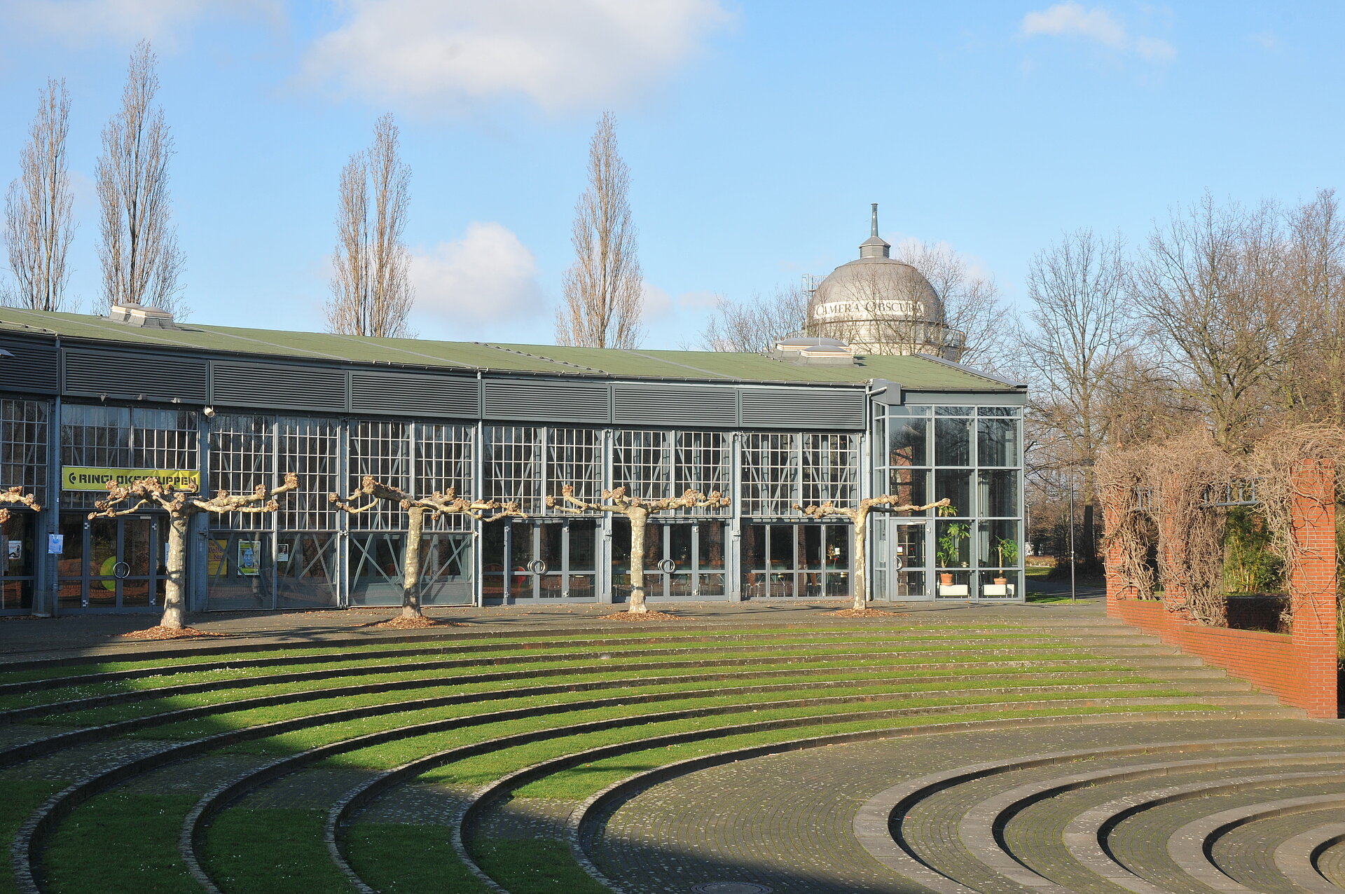 Der Ringlokschuppen in Mülheim ist heute eine Bühne für zeitgenössisches Theater, Performance und Tanz. 