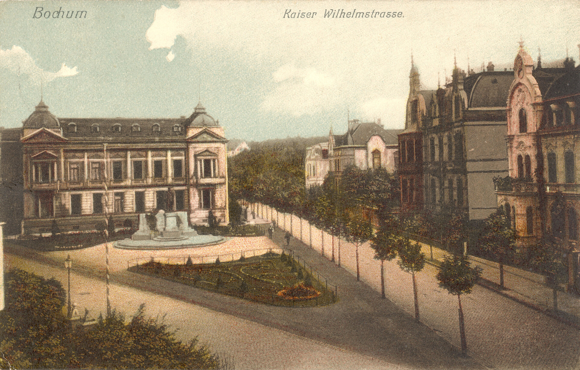 Die Villen Markhoff-Rosenstein (links) und Nora (rechts hinten) mit dem Kaiser-Wilhelm-Denkmal. um 1905.