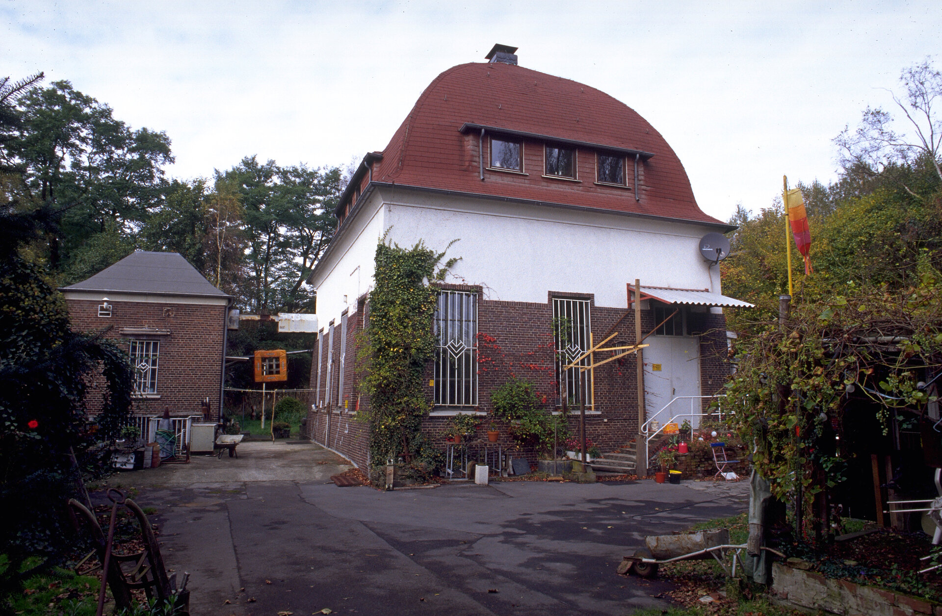 Das ehemalige Pumpwerk Huckarde in Dortmund, 2003.