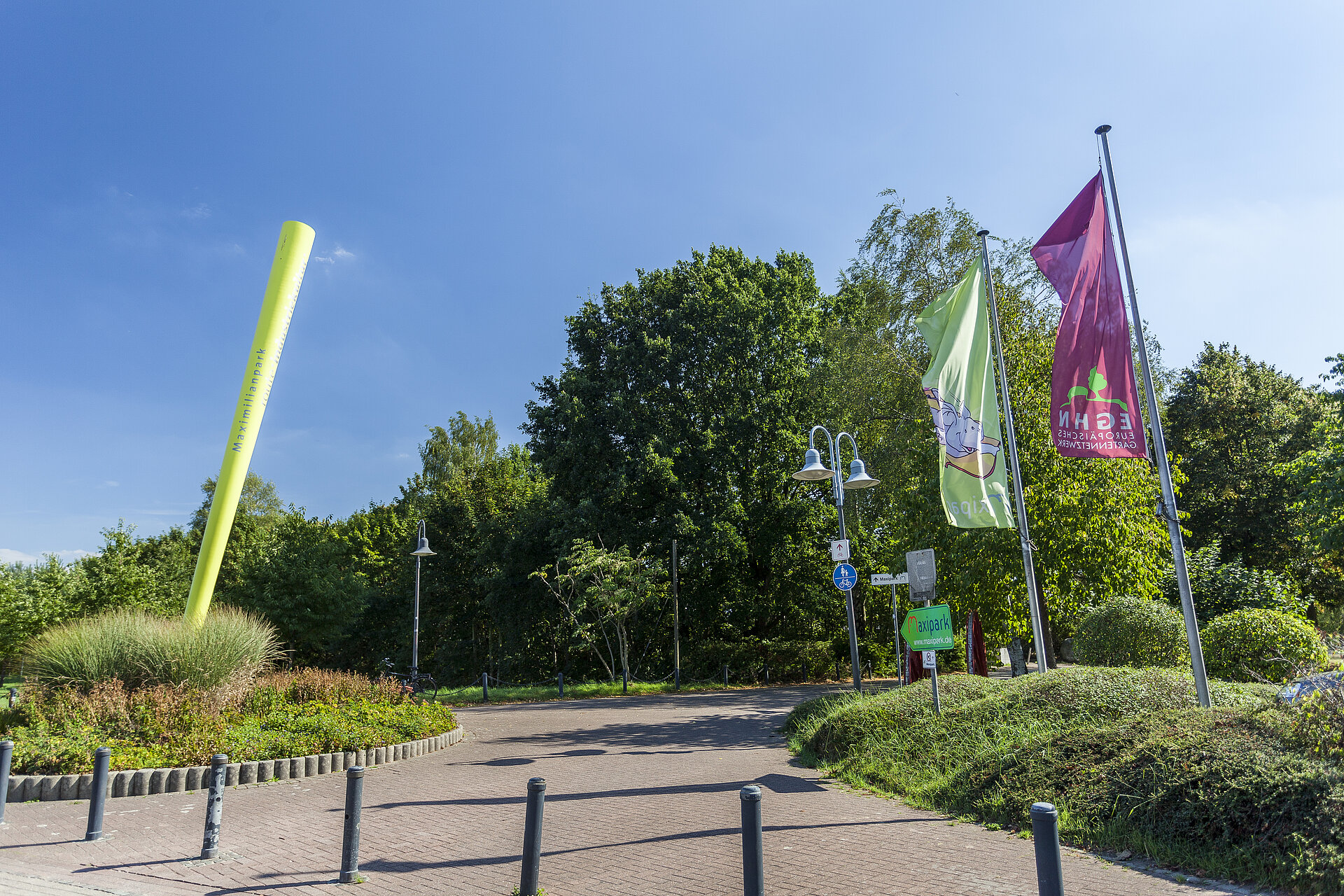 Gelbe Signalobjekte markieren die Ankerpunkte der Industriekultur.