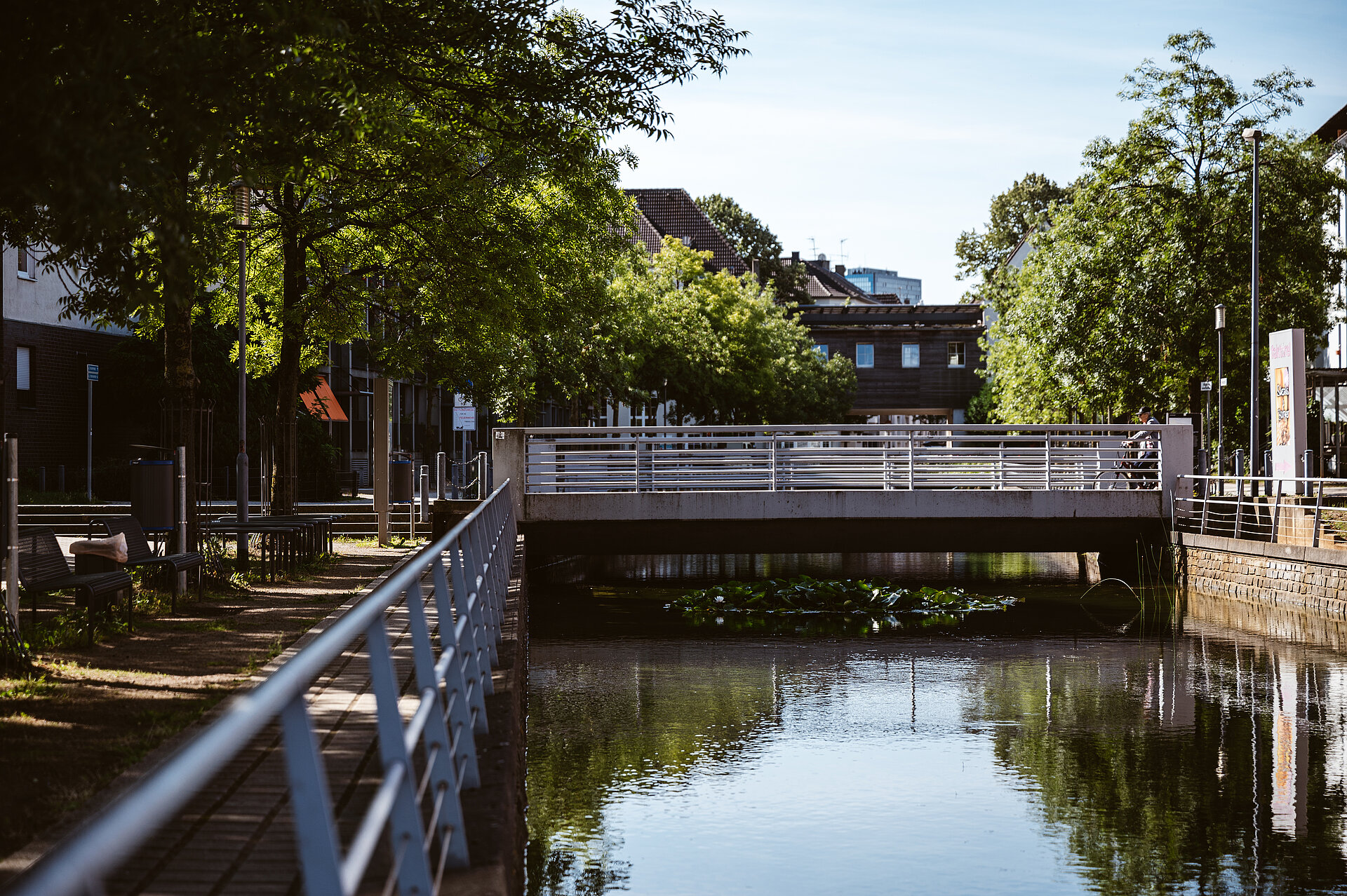 Grachten am Duisburger Innenhafen.