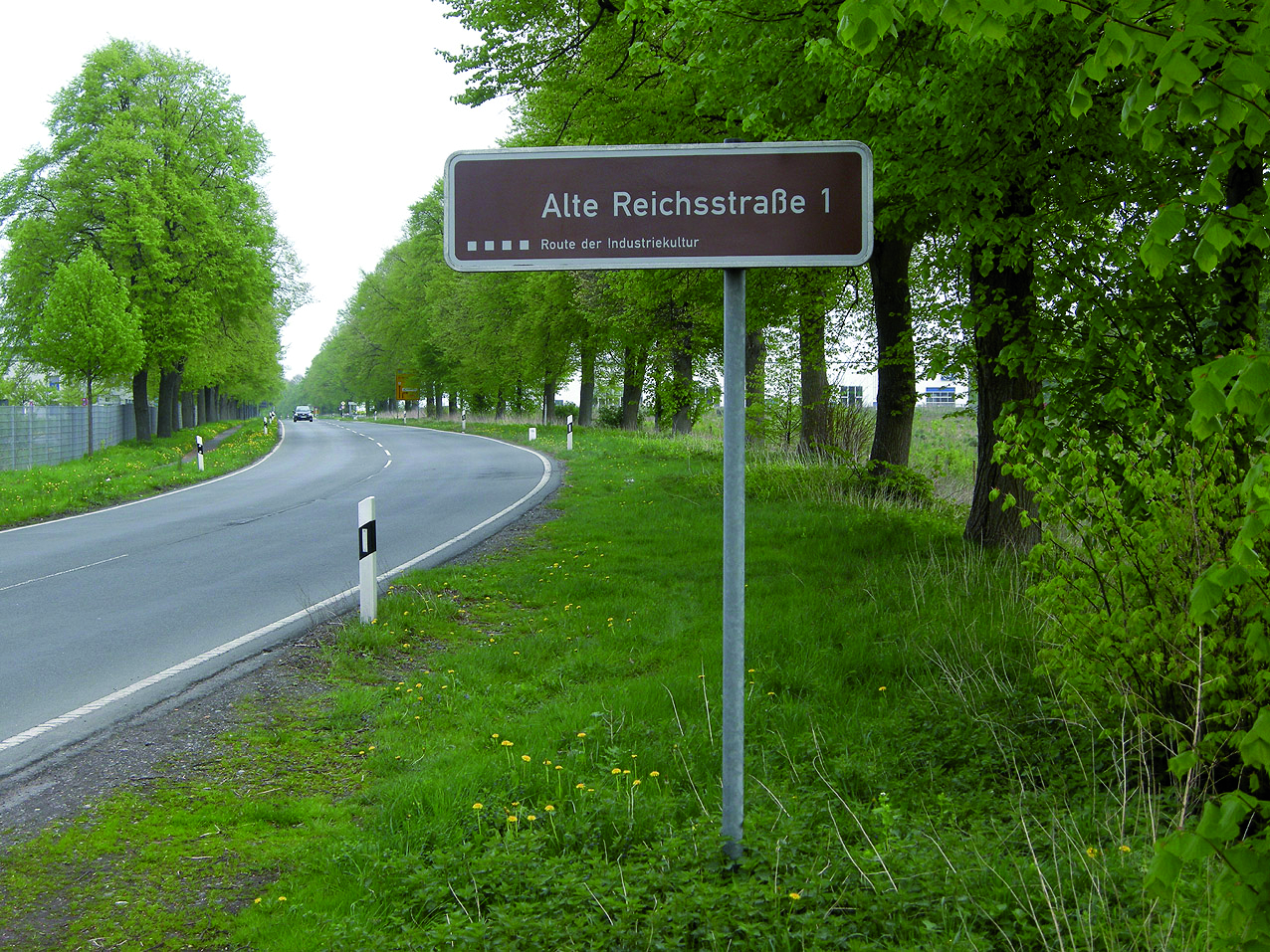 Alte Reichsstraße 1.