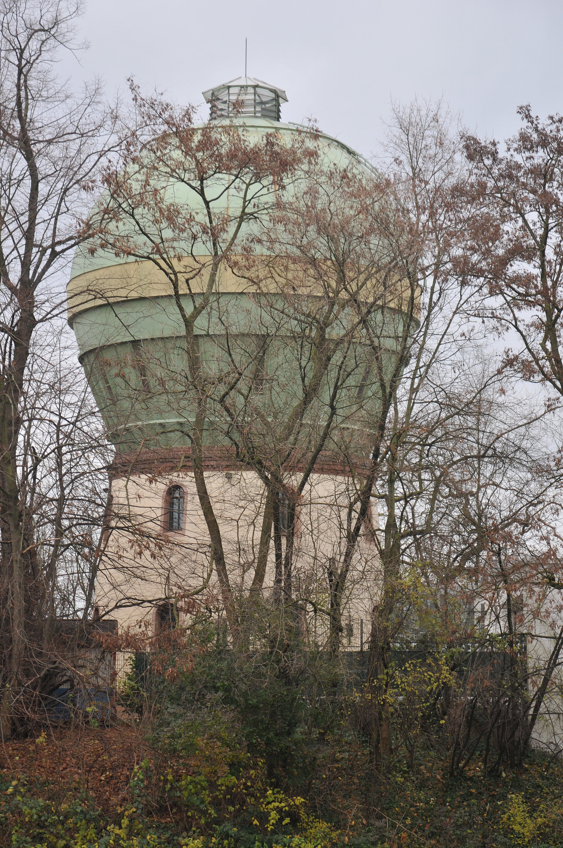 Wasserbehälter an der Henrichshütte Hattingen.