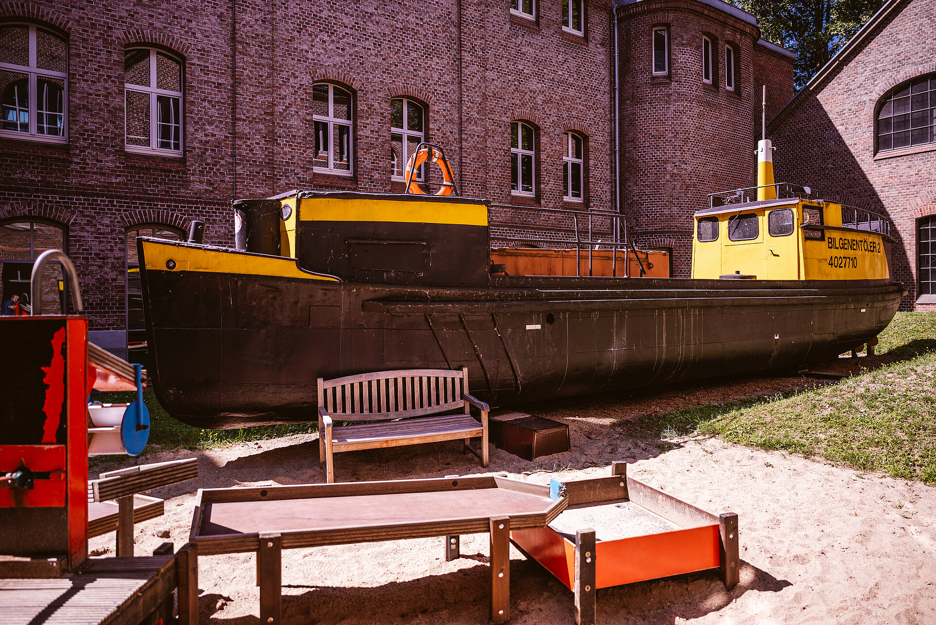 Museum der Deutschen Binnenschifffahrt - nicht nur drinnen, sondern auch draußen.