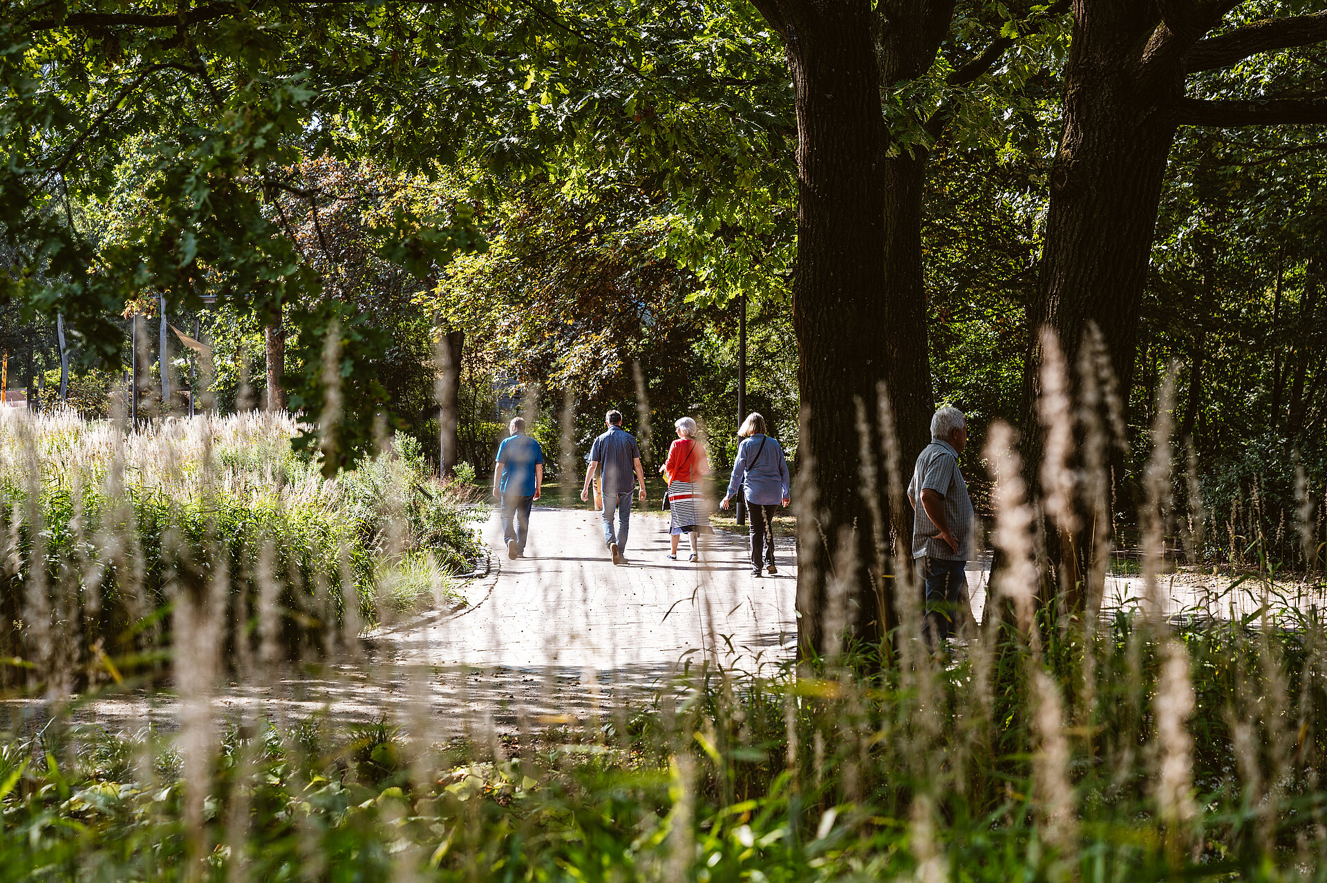 Spaziergänger im Maximilianpark Hamm.