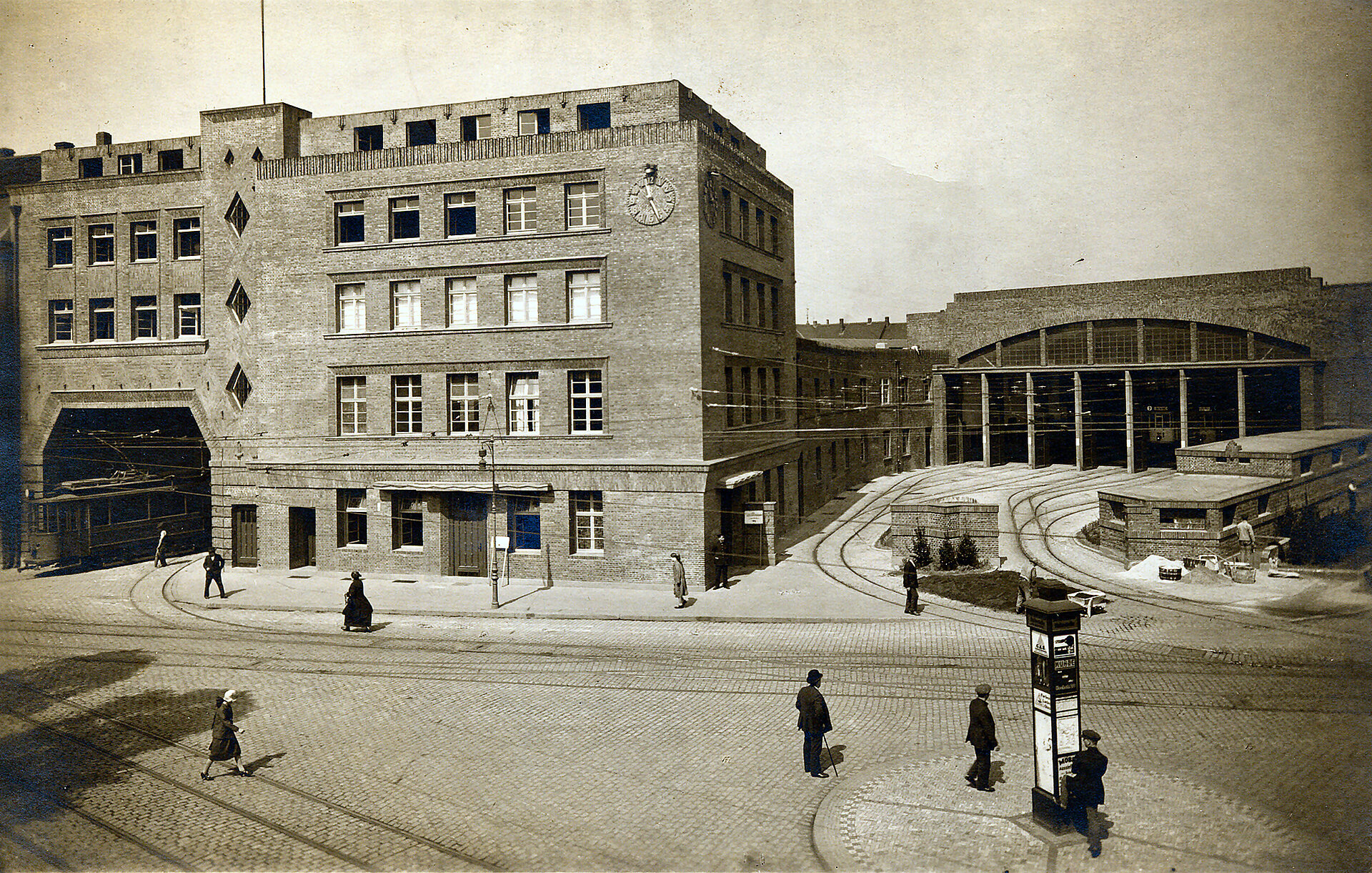 Betriebshof an der Hauptstraße, vermutlich 1920er-Jahre.