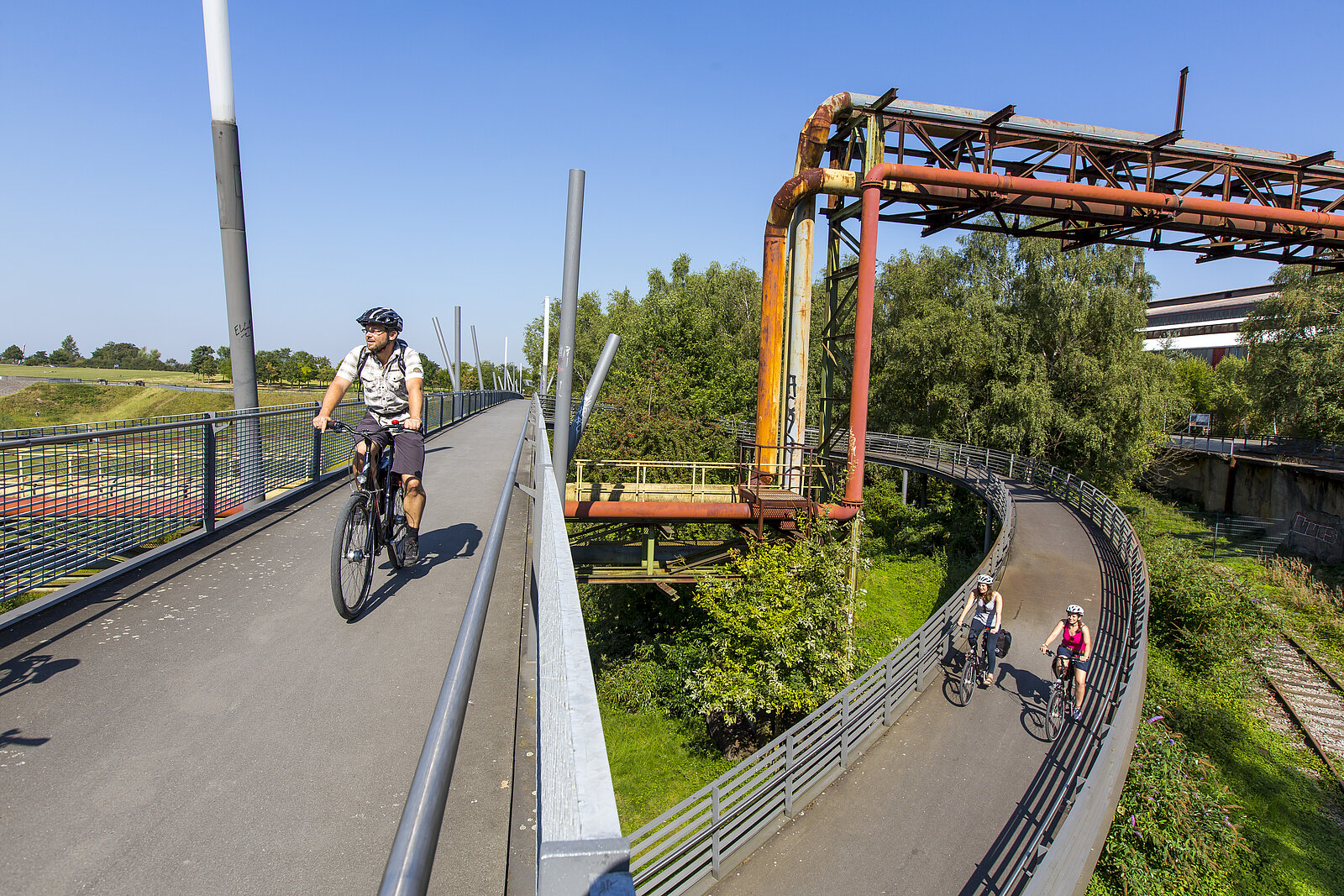 Premium-Raderlebnisse am Westpark und der Jahrhunderthalle in Bochum.