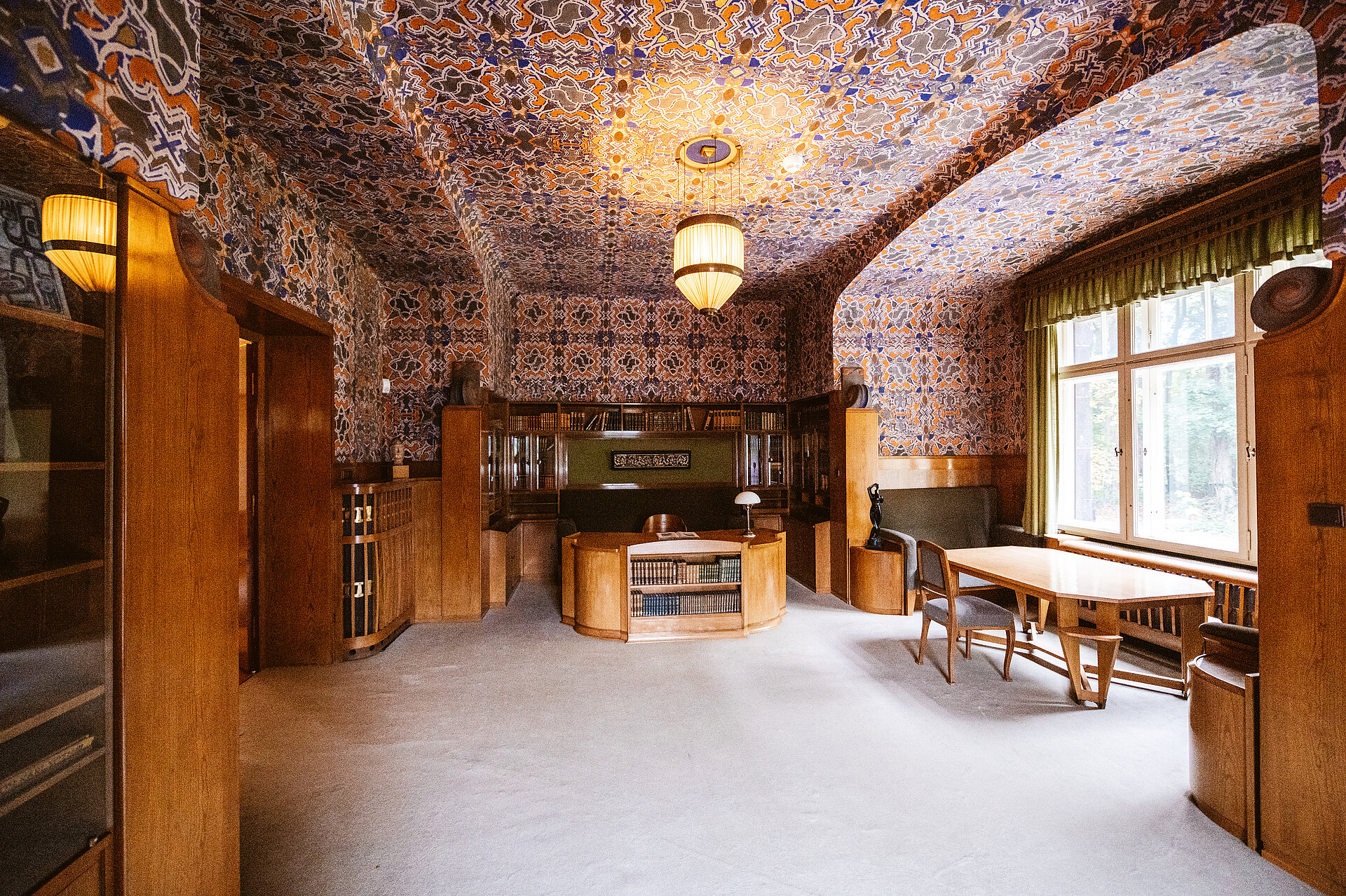 Die Inneneinrichtung ist vollständig erhalten.