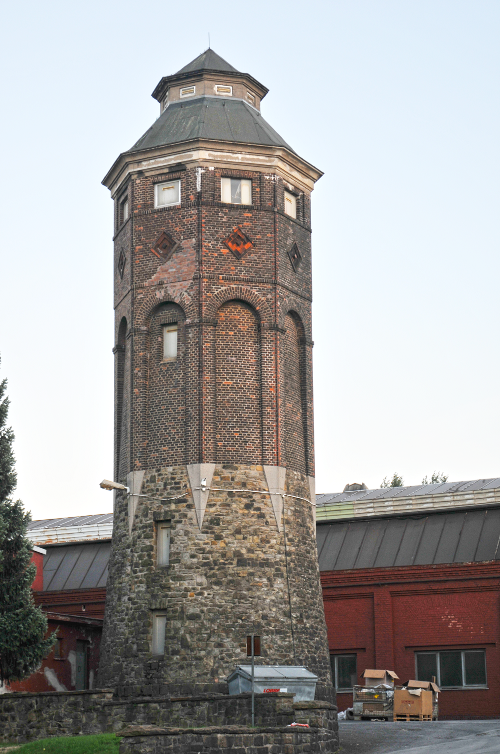 Wasserturm der Firma Luhn & Pulvermacher / Dittmann & Neuhaus in Witten.