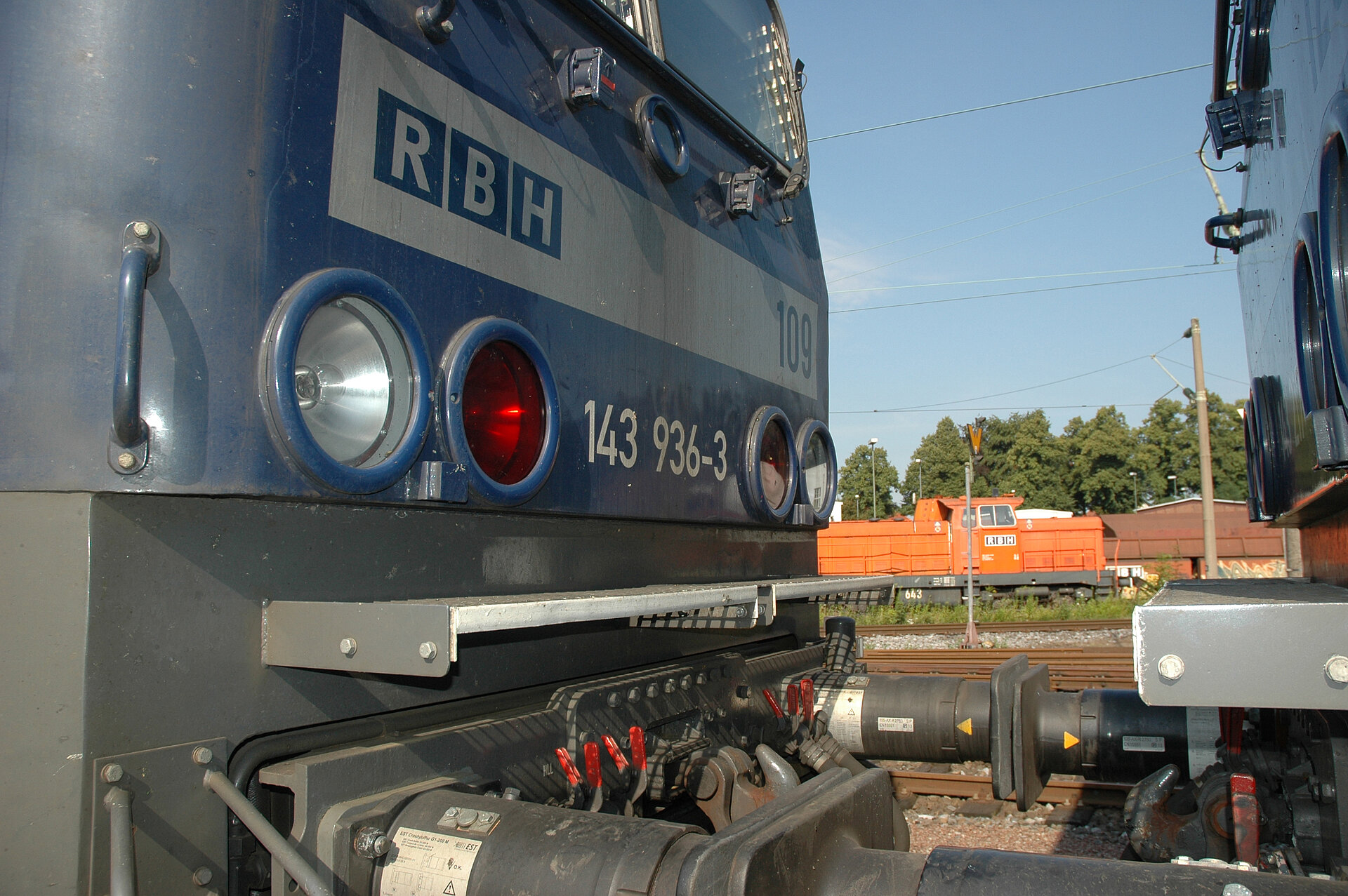 Baureihe 143 der RBH Logistics in Gladbeck.