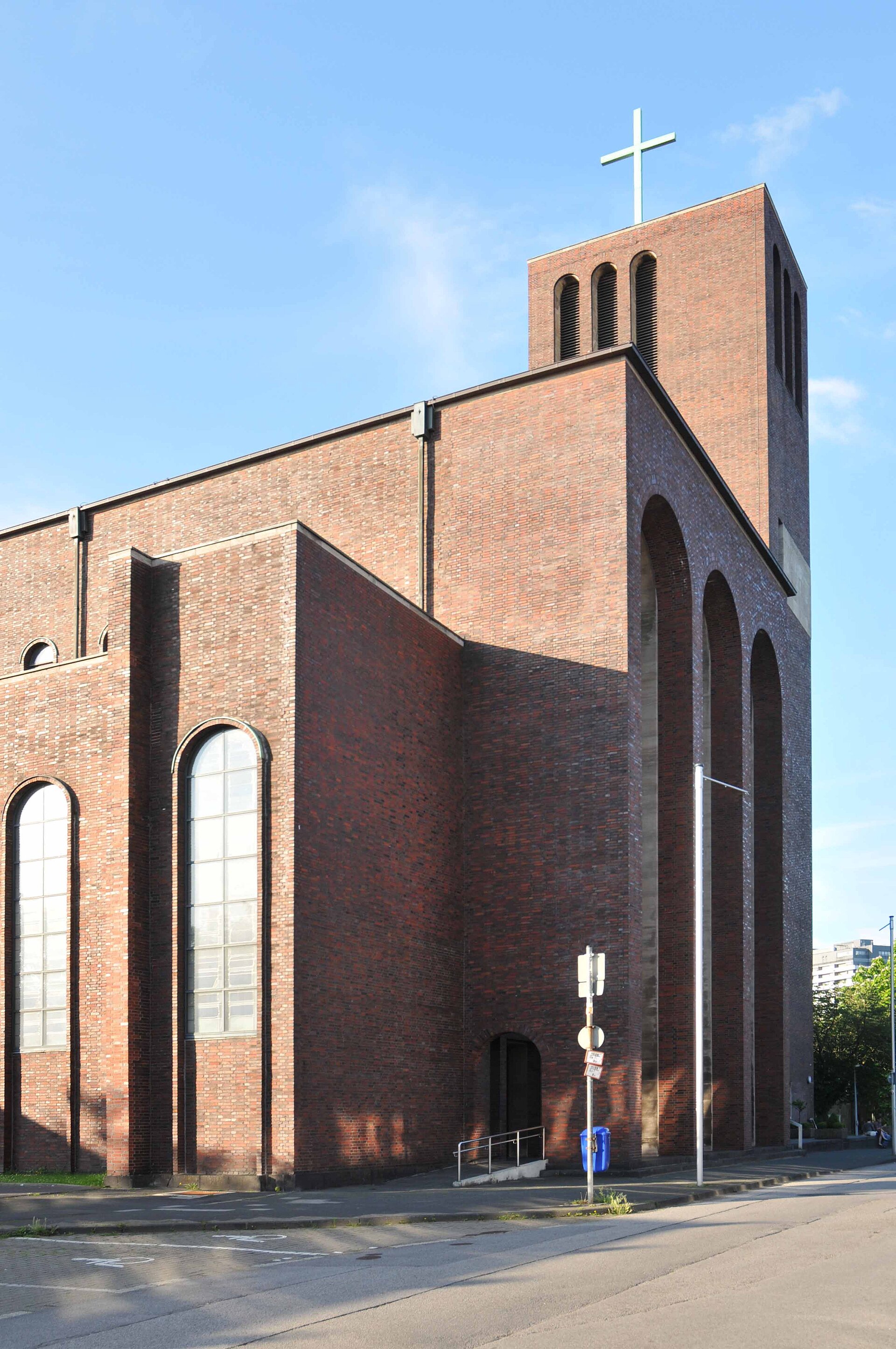 Mariä Geburt in Mülheim.