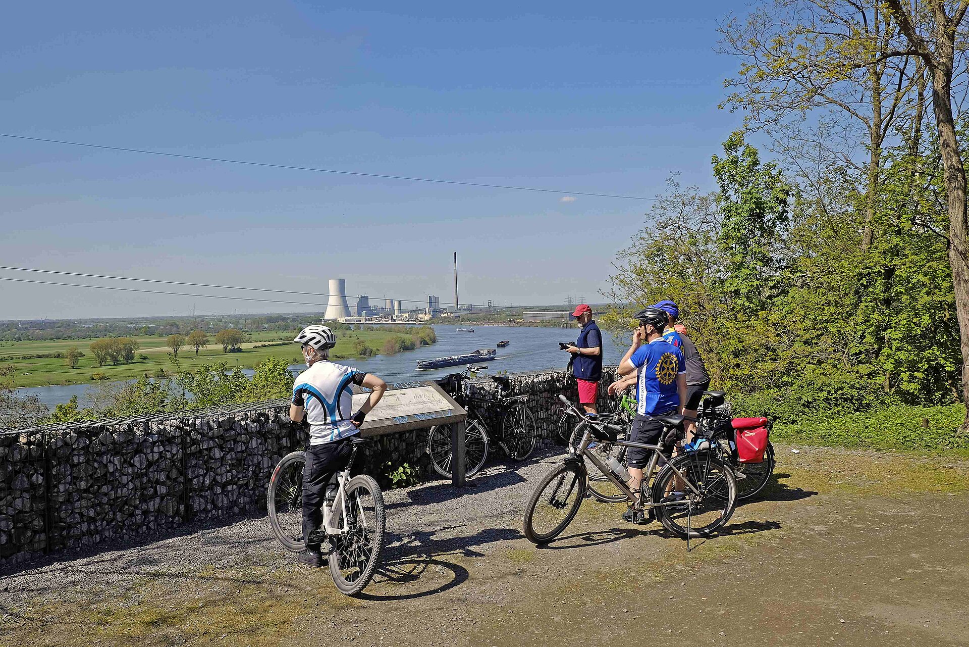 Aussichtspunkt am Alsumer Berg in Duisburg.