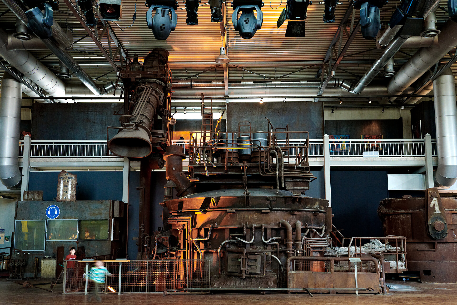 Elektrolichtbogenofen in der DASA-Stahlhalle.