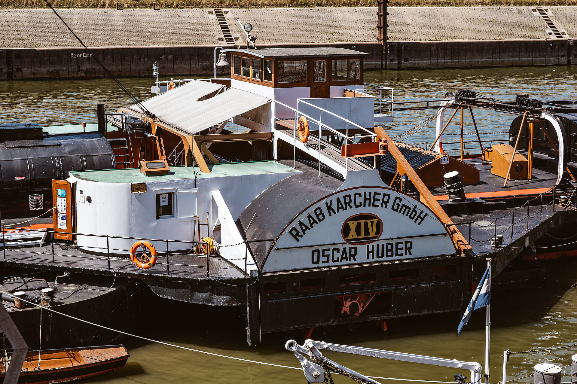 Das Museumsschiff "Oscar Huber".