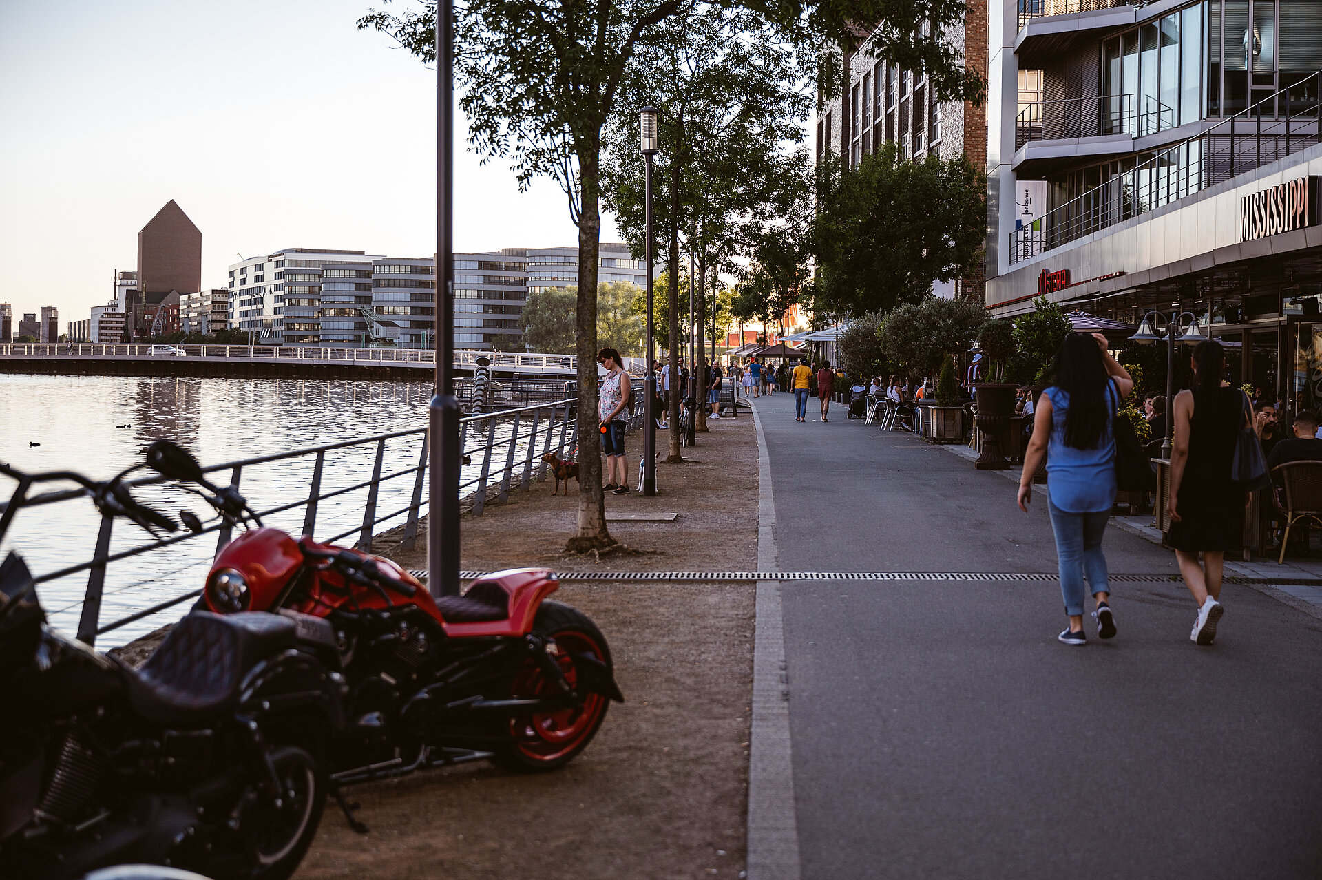 Gastronomie am Duisburger Innenhafen.