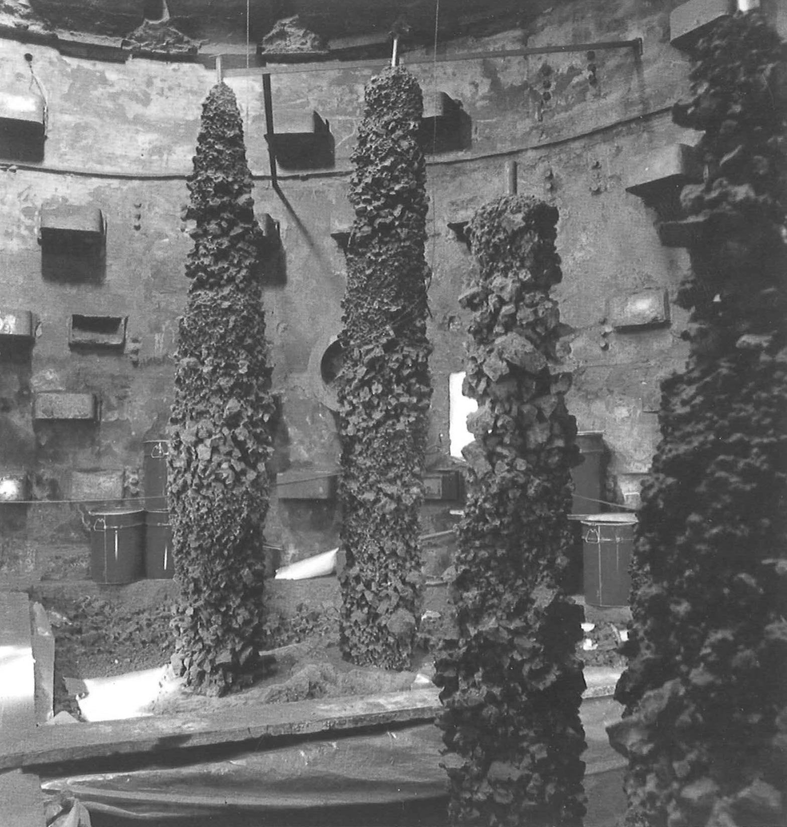 Durch Kunstharz fixierte Möllerproben im Hochofen 5, der 1982 schlagartig mit flüssigem Stickstoff abgekühlt wurde.