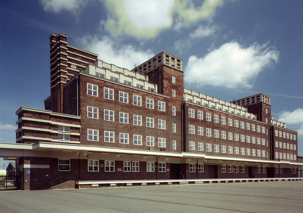 Außenansicht des Peter-Behrens-Baus, der die Sammlung des LVR-Industriemuseums beherbergt.