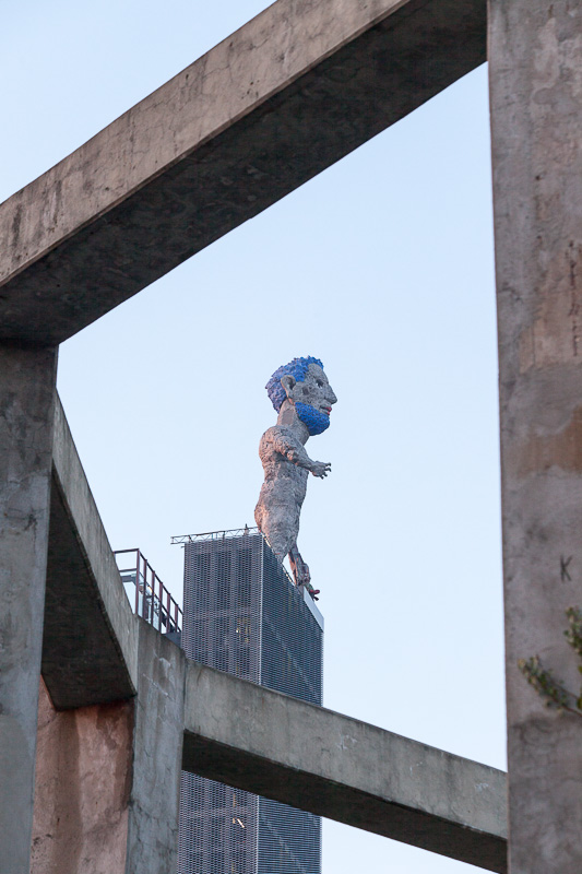 Markus Lüpertz' "Herkules von Gelsenkirchen" auf dem Nordsternturm.