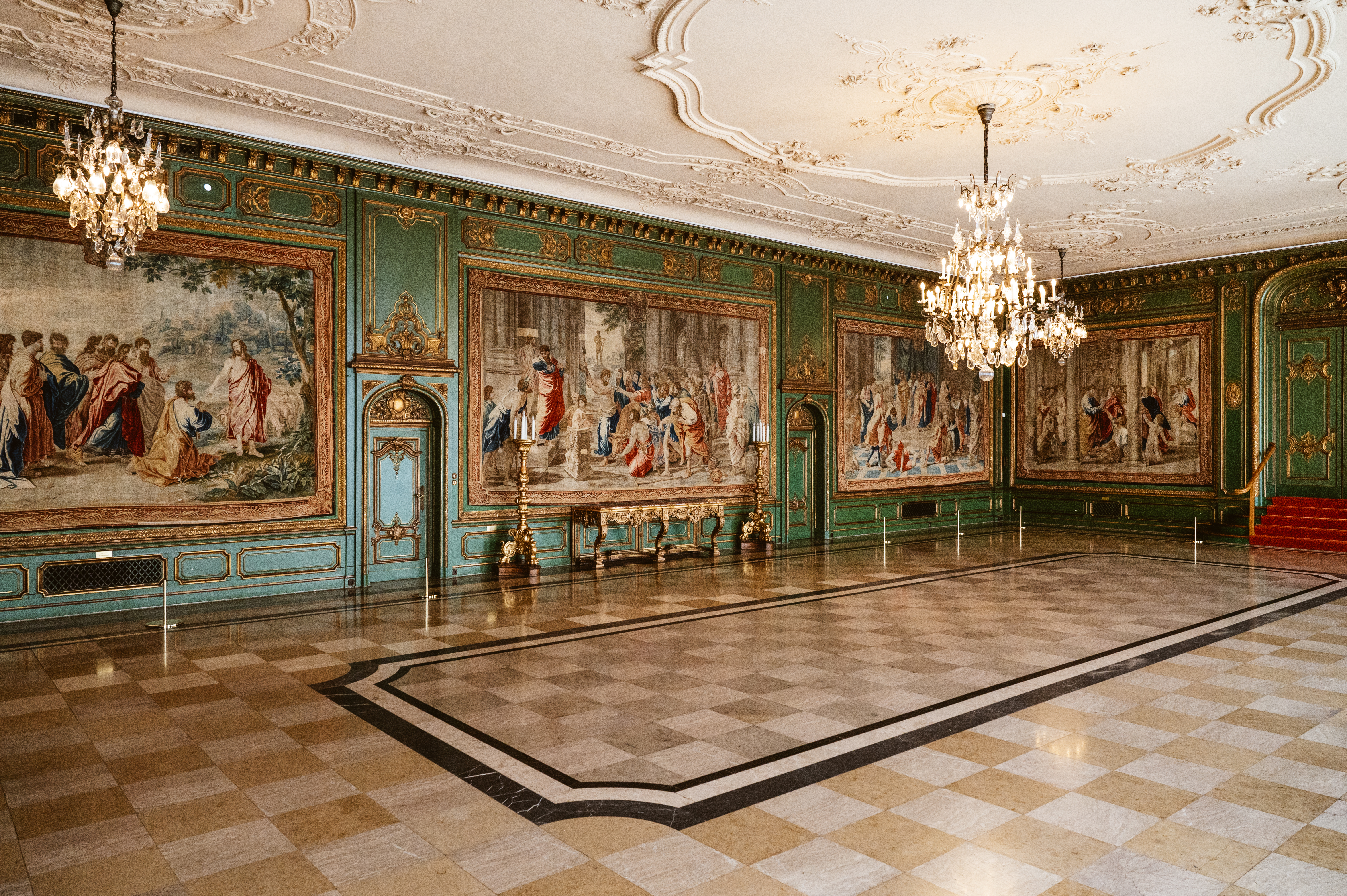 Blick in die Innenräume der Villa Hügel. 