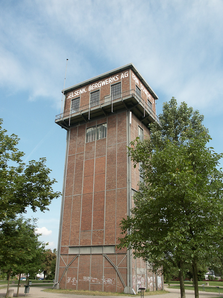 Hammerkopfturm der Zeche Erin 3 in Castrop-Rauxel.