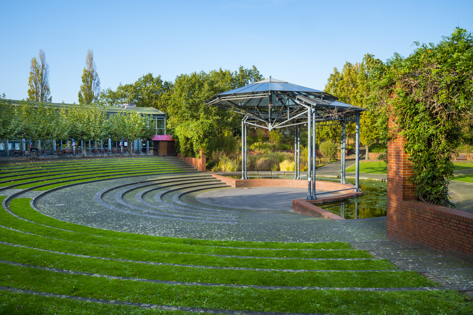 Arena am Ringlokschuppen in der MüGa in Mülheim.